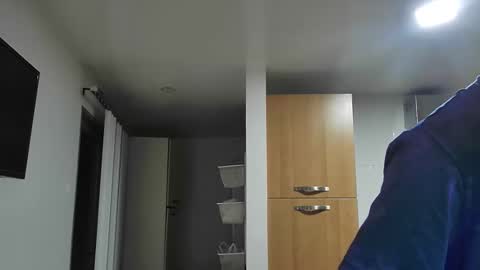 Snapshot of talktome4 chatting on December 15, 2025, 3:00 am talktome4 online show from December 15, 2025, 3:00 am