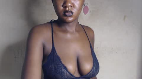 Snapshot of tall_choco chatting on June 15, 2026, 8:27 am tall_choco online show from June 15, 2026, 8:27 am