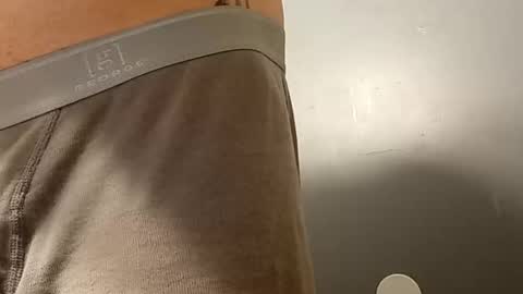 Tallcleancuthung online show from April 27, 2026, 12:47 pm