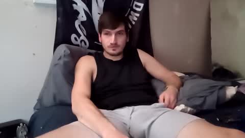 Snapshot of tallerandhandsomer chatting on December 14, 2025, 11:26 am tallerandhandsomer online show from December 14, 2025, 11:26 am