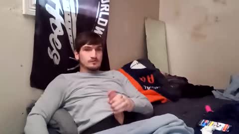 Snapshot of tallerandhandsomer chatting on December 16, 2025, 9:20 pm tallerandhandsomer online show from December 16, 2025, 9:20 pm