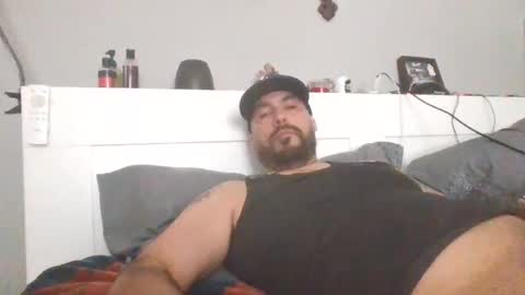 Snapshot of talllatino310 chatting on February 18, 2025, 8:25 pm talllatino310 online show from February 18, 2025, 8:25 pm