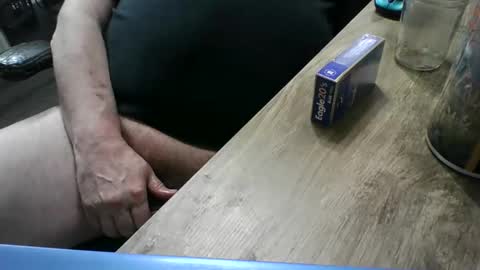 Snapshot of tallndark656 chatting on February 13, 2025, 6:48 pm Tallndark656 online show from February 13, 2025, 6:48 pm