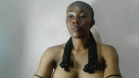 Snapshot of tallnsexydee chatting on July 27, 2026, 10:00 am tallnsexydee online show from July 27, 2026, 10:00 am