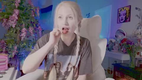 Snapshot of talulaa chatting on May 7, 2026, 7:52 pm Talula - OF talulaa online show from May 7, 2026, 7:52 pm