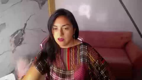 Snapshot of tamara_ch1 chatting on September 9, 2025, 4:01 am tamara_ch1 online show from September 9, 2025, 4:01 am