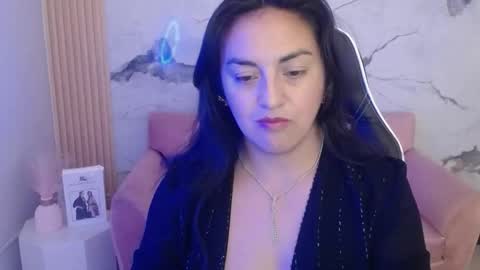 Snapshot of tamara_ch1 chatting on November 19, 2025, 3:39 am tamara_ch1 online show from November 19, 2025, 3:39 am