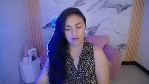 Snapshot of tamara_ch1 chatting on November 20, 2025, 3:18 am tamara_ch1 online show from November 20, 2025, 3:18 am