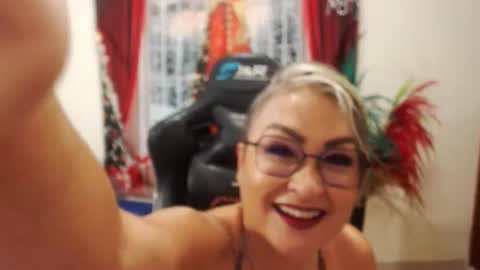 Snapshot of tamara_luaren chatting on December 26, 2024, 7:05 pm Tamara online show from December 26, 2024, 7:05 pm