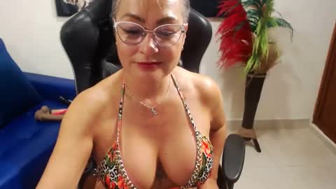 Snapshot of tamara_luaren chatting on September 16, 2025, 3:40 am Tamara online show from September 16, 2025, 3:40 am