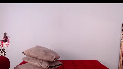 Tammy Modelo independiente YEAH online show from December 3, 2024, 8:28 pm