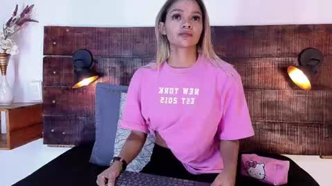 Snapshot of tamara_sanz1 chatting on July 11, 2026, 11:02 am online show from July 11, 2026, 11:02 am
