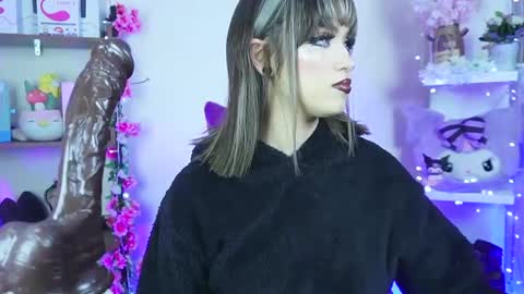 Cami 3 online show from February 11, 2025, 12:28 am