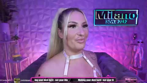 Snapshot of tamaramilano chatting on October 9, 2025, 8:23 am TamaraMilano online show from October 9, 2025, 8:23 am