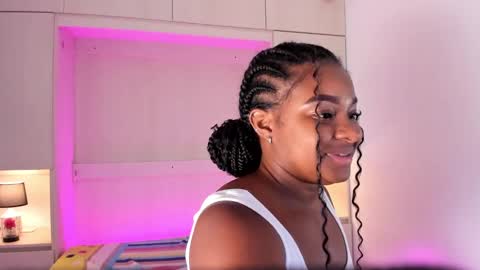 Snapshot of tamarazaki chatting on January 20, 2025, 5:59 pm Tami online show from January 20, 2025, 5:59 pm