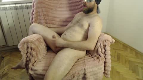 tamedbeast79 online show from April 25, 2026, 11:13 pm