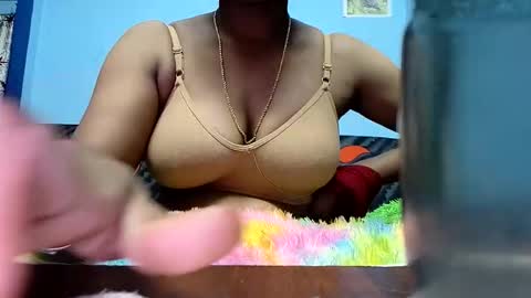 Snapshot of tamilmadhi520 chatting on October 10, 2025, 7:24 pm tamilmadhi520 online show from October 10, 2025, 7:24 pm