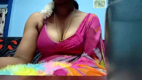 Snapshot of tamilmadhi520 chatting on October 17, 2025, 5:26 pm tamilmadhi520 online show from October 17, 2025, 5:26 pm