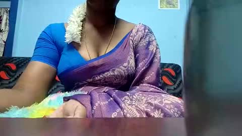 Snapshot of tamilmadhi520 chatting on November 21, 2025, 5:55 pm tamilmadhi520 online show from November 21, 2025, 5:55 pm