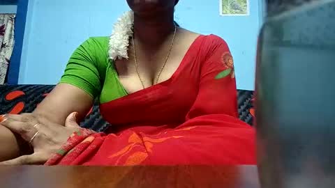 Snapshot of tamilmadhi520 chatting on November 23, 2025, 5:13 pm tamilmadhi520 online show from November 23, 2025, 5:13 pm
