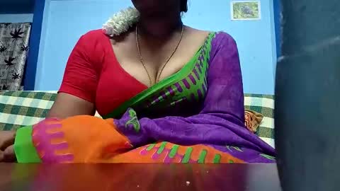 Snapshot of tamilmadhi520 chatting on May 5, 2026, 5:54 pm tamilmadhi520 online show from May 5, 2026, 5:54 pm