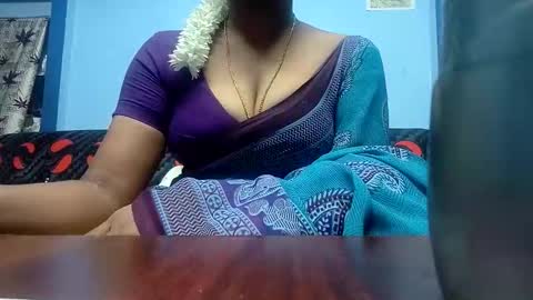Snapshot of tamilmadhi520 chatting on May 11, 2026, 5:54 pm tamilmadhi520 online show from May 11, 2026, 5:54 pm