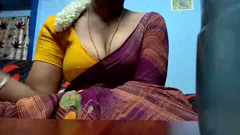 Snapshot of tamilmadhi520 chatting on May 20, 2026, 6:19 am tamilmadhi520 online show from May 20, 2026, 6:19 am