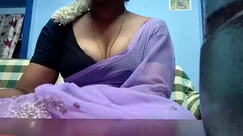 Snapshot of tamilmadhi520 chatting on May 23, 2026, 6:01 pm tamilmadhi520 online show from May 23, 2026, 6:01 pm
