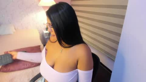 Snapshot of tammara_brm chatting on May 24, 2026, 1:38 pm Tammara online show from May 24, 2026, 1:38 pm