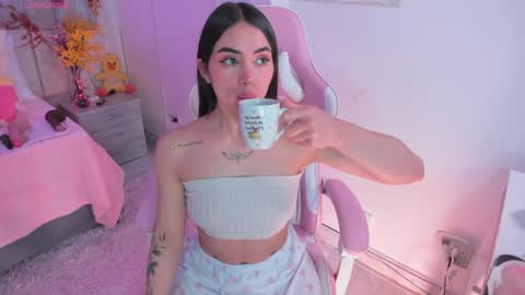 Snapshot of tammy_w chatting on December 27, 2024, 8:39 pm Tammy online show from December 27, 2024, 8:39 pm