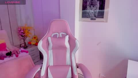 Snapshot of tammy_w chatting on February 27, 2025, 11:59 pm Tammy online show from February 27, 2025, 11:59 pm