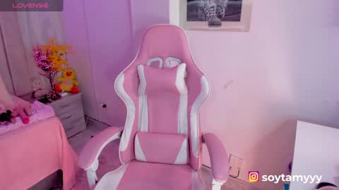 Snapshot of tammy_w chatting on March 1, 2025, 3:21 am Tammy online show from March 1, 2025, 3:21 am