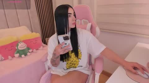 Snapshot of tammy_w chatting on October 22, 2025, 6:07 pm Tammy online show from October 22, 2025, 6:07 pm