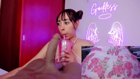 Snapshot of tamy_bennett chatting on March 9, 2025, 2:21 pm Tamara online show from March 9, 2025, 2:21 pm