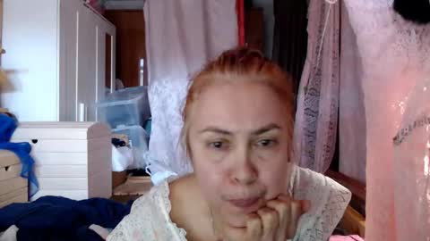 Snapshot of tanganiika chatting on April 13, 2026, 5:35 am Milena online show from April 13, 2026, 5:35 am
