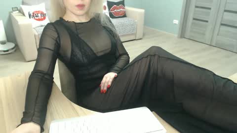 tangiblen online show from December 21, 2024, 2:15 pm