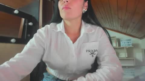 Snapshot of tania_mature chatting on January 31, 2025, 8:43 pm tania online show from January 31, 2025, 8:43 pm