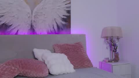 Snapshot of taniaamore chatting on November 28, 2025, 5:59 pm Tania Amore online show from November 28, 2025, 5:59 pm