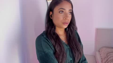 Snapshot of tanisha_b chatting on June 1, 2026, 1:07 am TANEESHA online show from June 1, 2026, 1:07 am