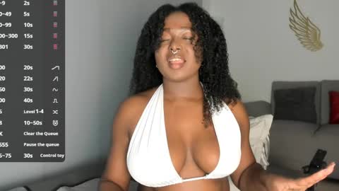 Snapshot of tanishaaevans chatting on May 26, 2026, 2:29 am Tanisha online show from May 26, 2026, 2:29 am