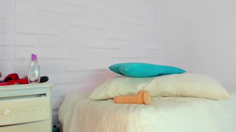 Tanisha  online show from February 21, 2025, 4:59 pm