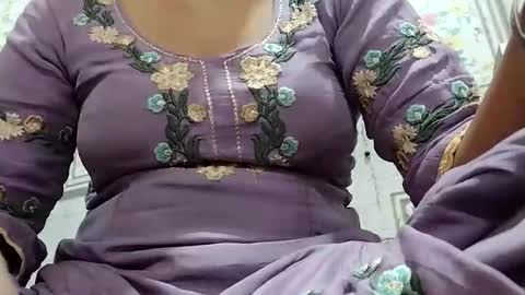 taniya_roy4628 online show from March 21, 2026, 11:26 am