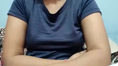taniya_roy4628 online show from April 30, 2026, 2:51 am