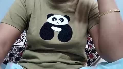 taniya_roy4628 online show from May 7, 2026, 11:04 am