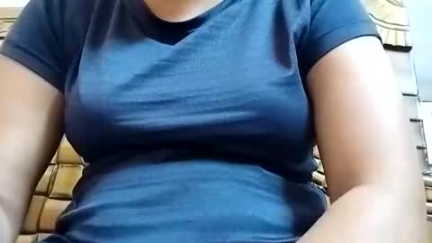 taniya_roy4628 online show from May 11, 2026, 2:28 am