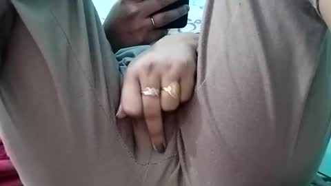 taniya_roy4628 online show from June 9, 2026, 9:32 am