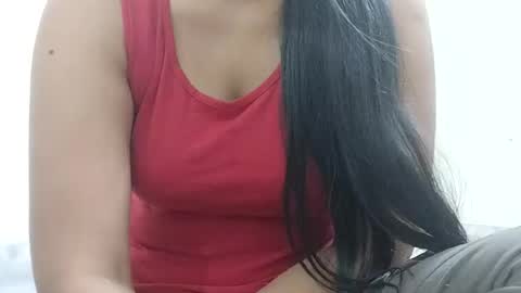 taniya_roy4628 online show from June 26, 2026, 3:22 am