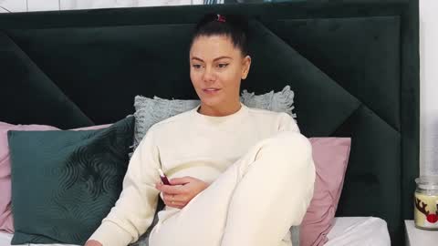 tanyaGrey online show from January 23, 2025, 8:15 am