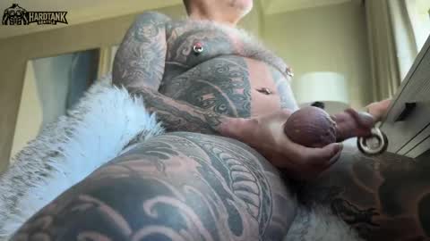 Tank Guy online show from May 1, 2026, 10:58 pm