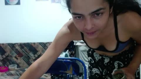 Angeline  Follow  online show from May 15, 2026, 11:23 pm